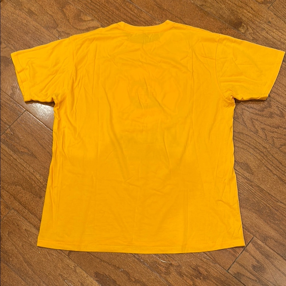 Lakers authentic Thank You First Responders yellow T-Shirt - Picture 4 of 4